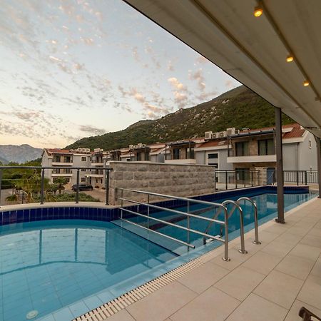 Green Bay Apartments Morinj Kotor Eksteriør bilde