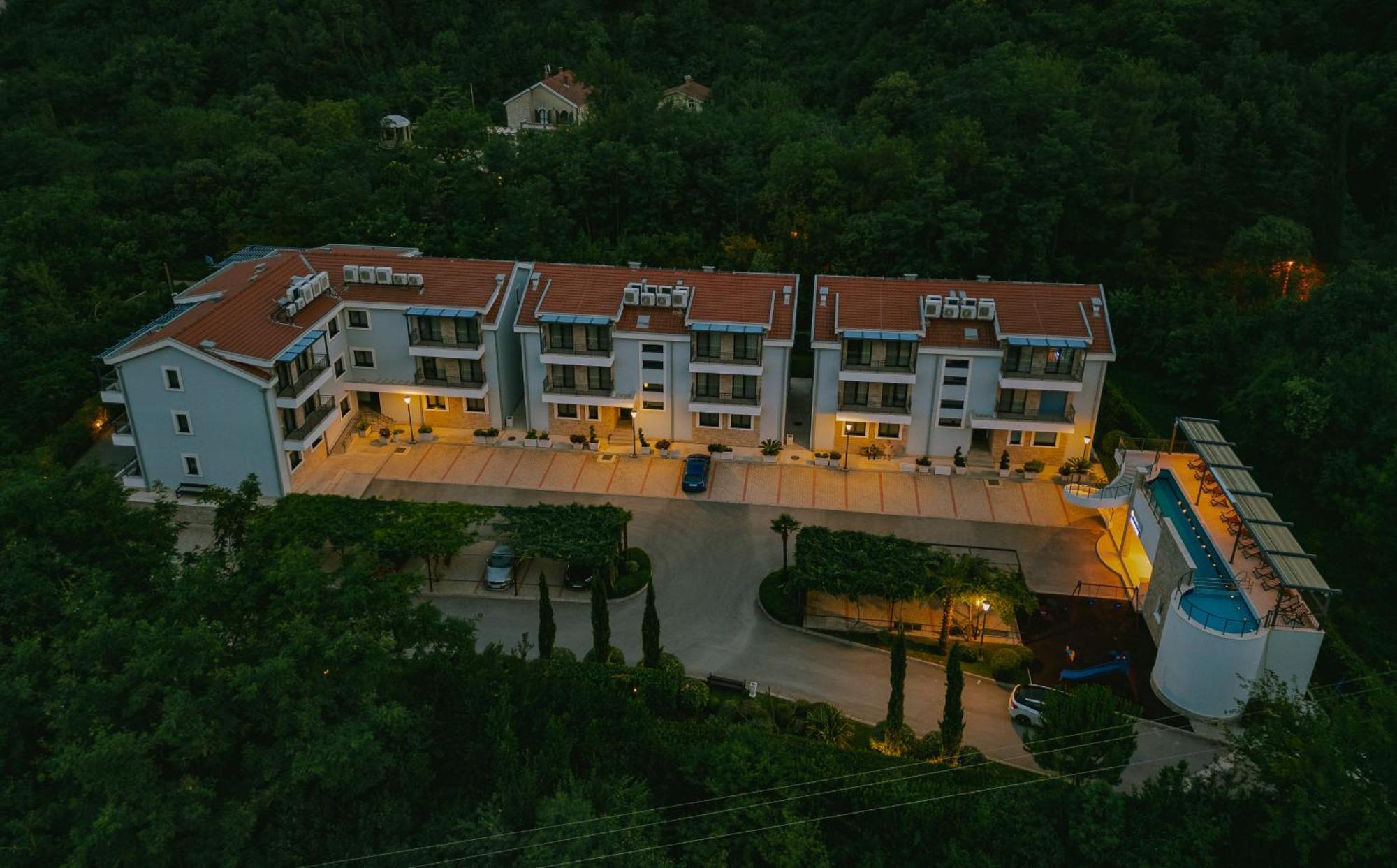 Green Bay Apartments Morinj Kotor Eksteriør bilde